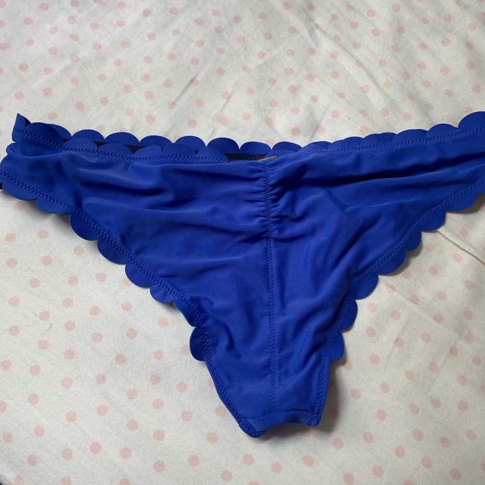 Abercrombie and Fitch blue scallop bikini